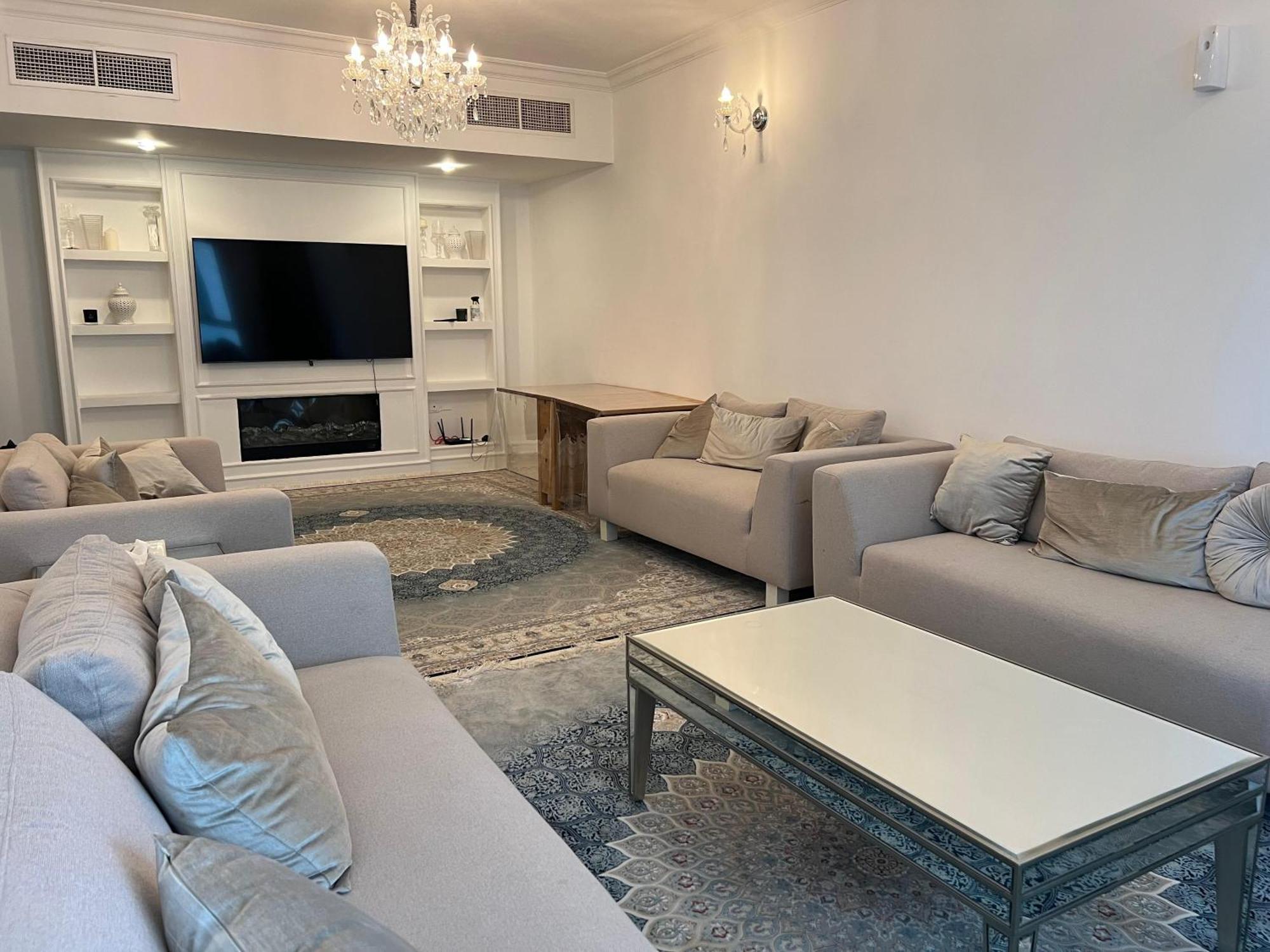 The Family Spot Apartment Шарджа Екстериор снимка